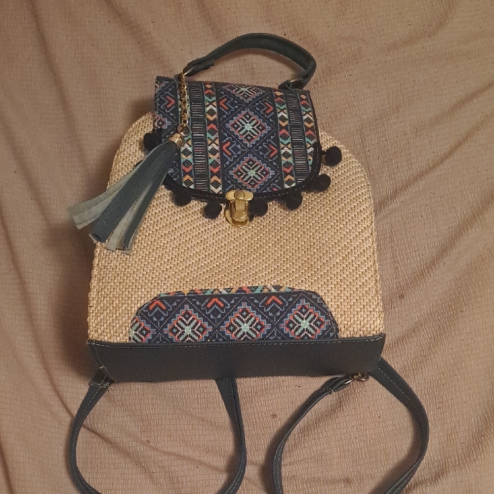 Stylish Woven Backpack With Patterned Accents - image 1